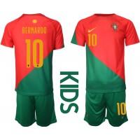 Camiseta Portugal Bernardo Silva #10 Primera Equipación para niños Mundial 2022 manga corta (+ pantalones cortos)